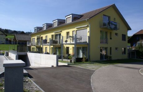 Biglen "Sägematt" 1 Mehrfamilienhaus mit 11 Wohnungen